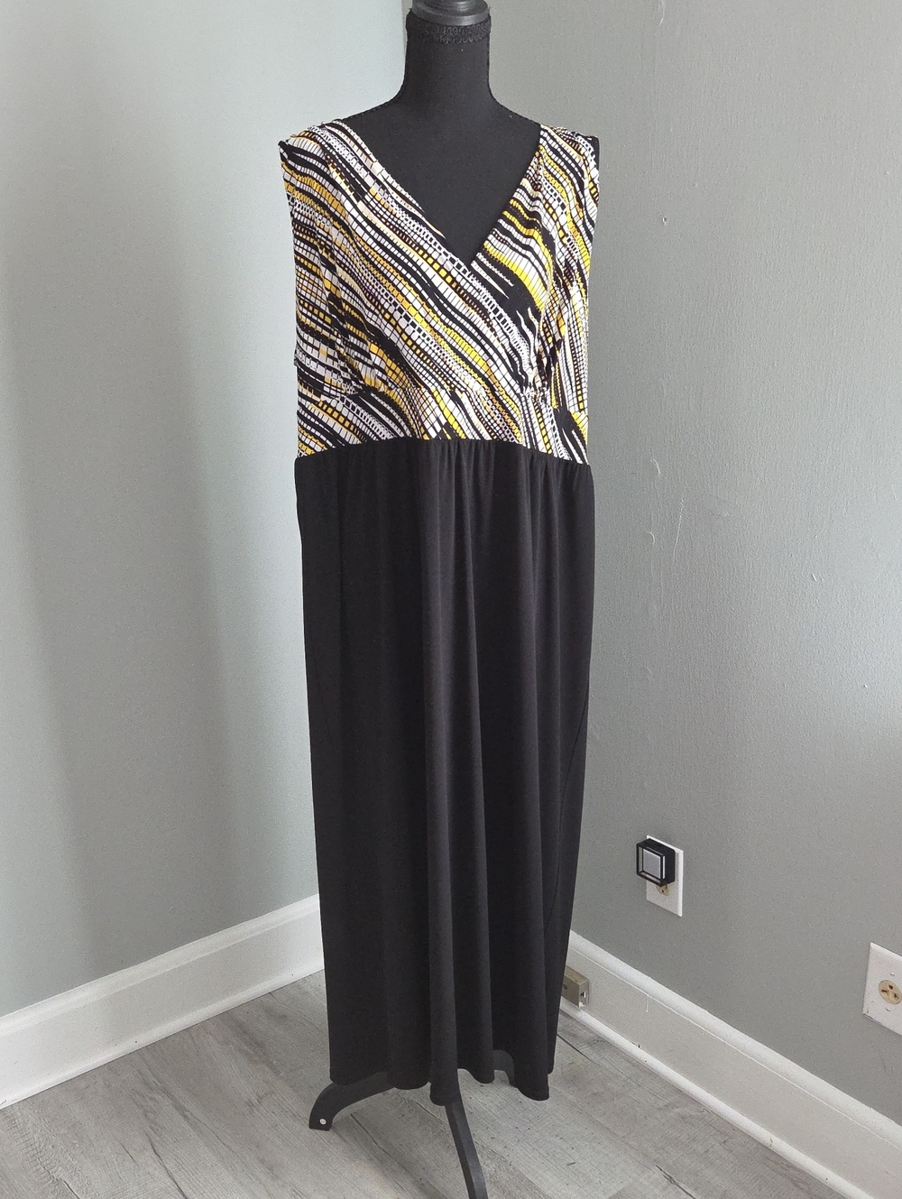 INC International Concepts Black Maxi Dress with Yellow Patterned Bodice 2X